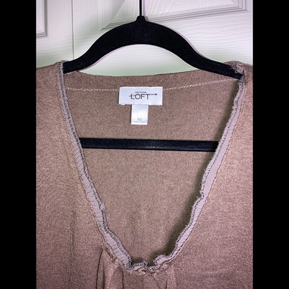 LOFT--EUC LIGHTWEIGHT KNIT HEATHER TOP - Picture 3 of 7